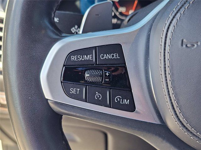 Used 2020 BMW X7 M50i w/ Dynamic Handling Package AWD/4WD image 21