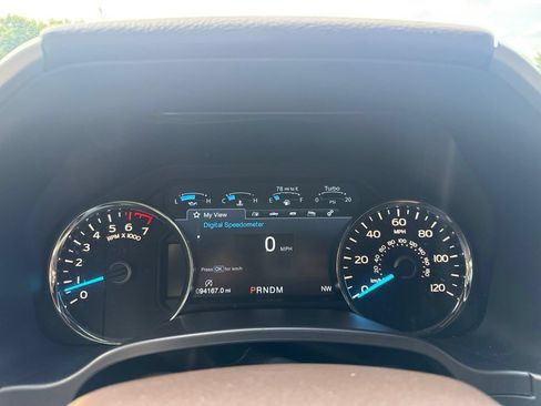 Used 2019 Ford F150 King Ranch w/ Equipment Group 601A Luxury AWD/4WD image 19