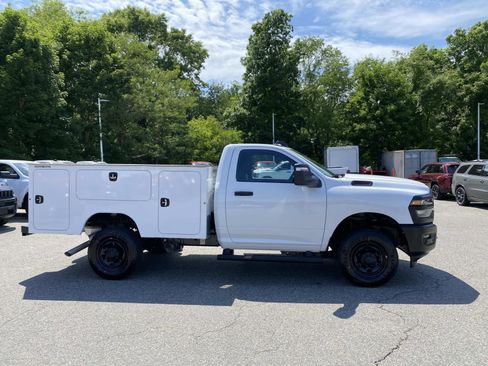 New 2026 RAM 2500 Tradesman AWD/4WD image 2