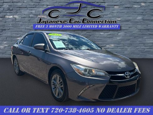 Used 2017 Toyota Camry SE w/ Moonroof Package FWD image 8