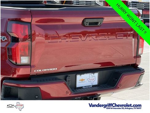 New 2026 Chevrolet Colorado LT w/ LT Convenience Package AWD/4WD image 6