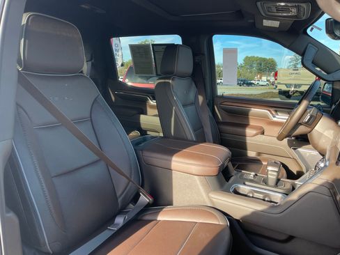 Used 2024 GMC Sierra 1500 Denali w/ Denali Reserve Package image 24