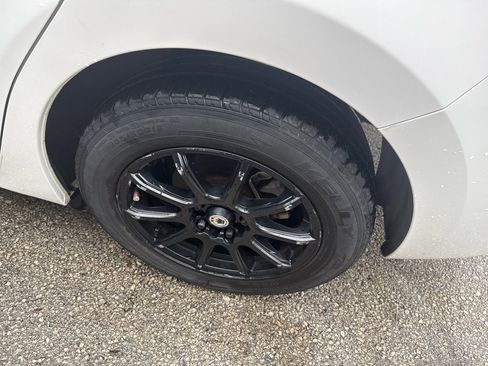 Used 2015 MAZDA MAZDA3 i Touring image 34