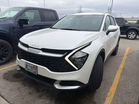 Used 2023 Kia Sportage EX image 13