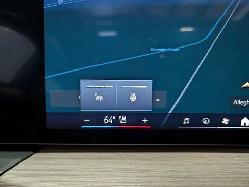 Used 2025 BMW 330i Sedan w/ Convenience Package RWD image 22