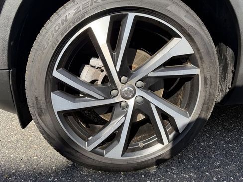 Used 2020 Volvo XC40 T5 R-Design image 15