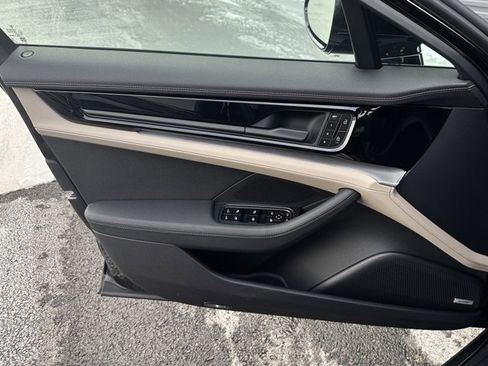 New 2026 Porsche Panamera 4 image 13