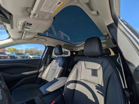 New 2025 Ford Mustang Mach-E Premium image 6