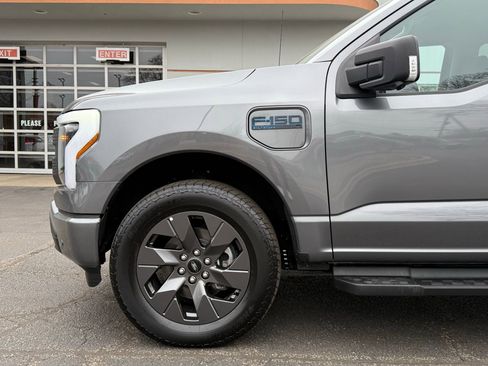 Used 2024 Ford F150 Lightning Flash image 19