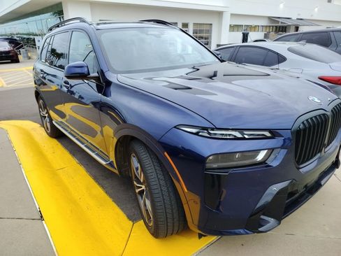 Certified 2023 BMW X7 xDrive40i w/ Executive Package image 3