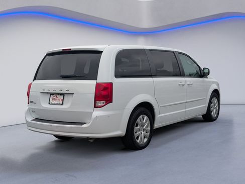 Used 2015 Dodge Grand Caravan SE w/ Quick Order Package 29E SE FWD image 8
