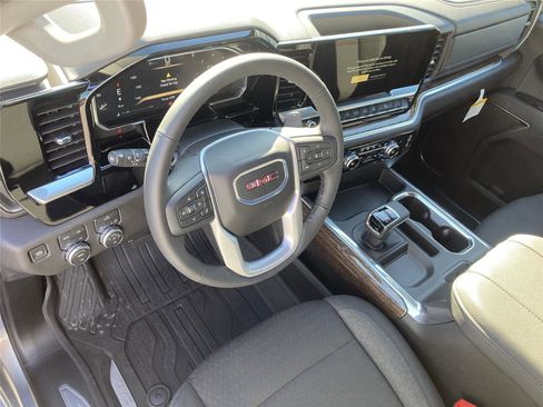 New 2026 GMC Sierra 1500 Elevation image 27
