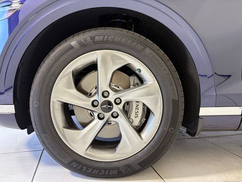 New 2026 Genesis GV70 2.5T Select image 9