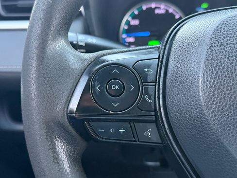 Used 2022 Toyota RAV4 XLE image 12