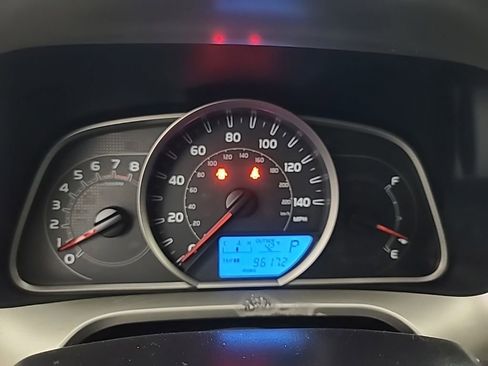 Used 2015 Toyota RAV4 LE image 26