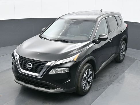Used 2023 Nissan Rogue SV image 17