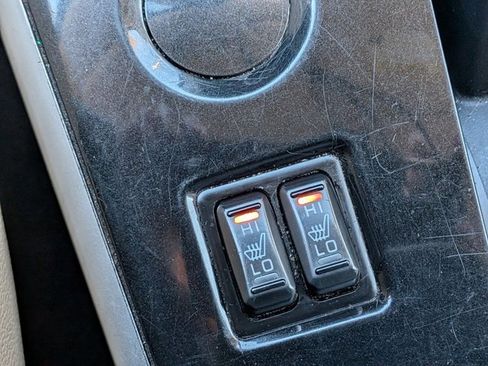 Used 2017 Mitsubishi Outlander SEL image 11