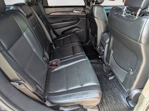 Used 2018 Jeep Grand Cherokee Overland AWD/4WD image 19