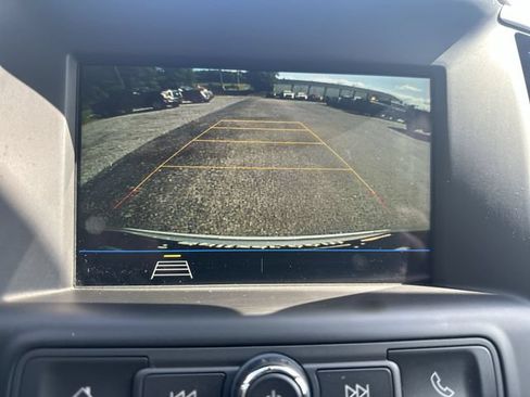 Used 2019 GMC Terrain SLE w/ Driver Convenience Package AWD/4WD image 25