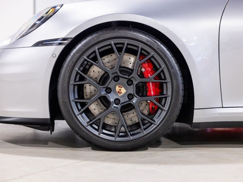 Used 2025 Porsche 911 Carrera 4 GTS AWD/4WD image 20