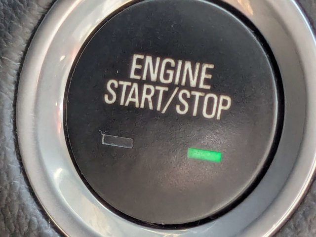 Used 2020 Buick Envision Essence FWD image 31