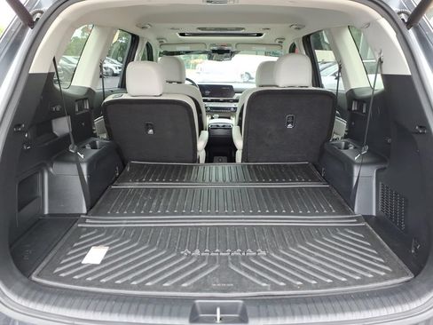 Used 2025 Kia Telluride EX w/ EX Captain's Chair Package AWD/4WD image 8
