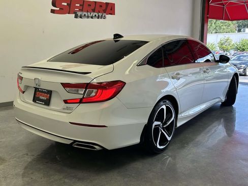 Used 2022 Honda Accord Sport image 3