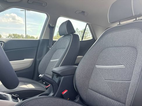New 2026 Hyundai Venue SEL FWD image 4