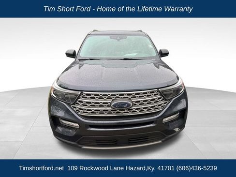 Used 2022 Ford Explorer Limited w/ Limited Technology Package AWD/4WD image 3
