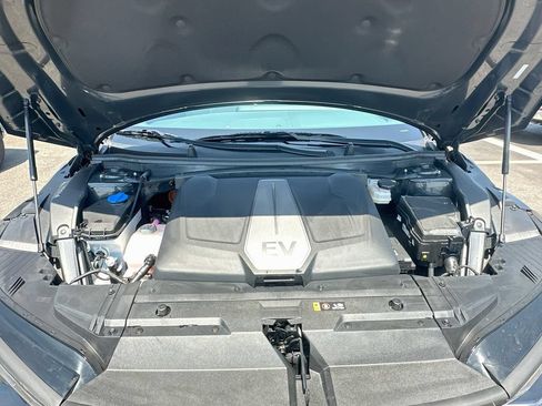 Used 2024 Kia EV6 Wind w/ Wind Technology Package RWD image 30