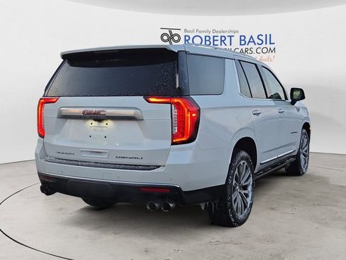 Used 2021 GMC Yukon Denali w/ Denali Premium Package image 5