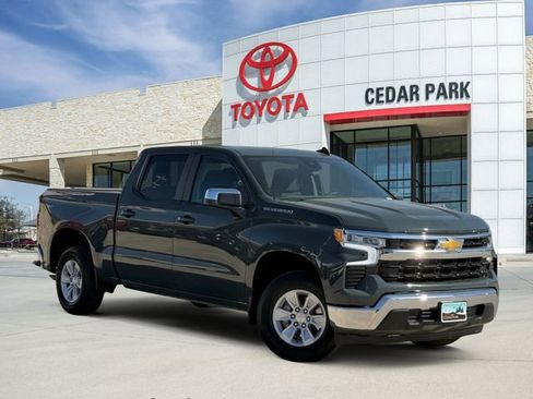 Used 2025 Chevrolet Silverado 1500 LT RWD image 1