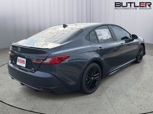 New 2026 Toyota Camry SE FWD image 6