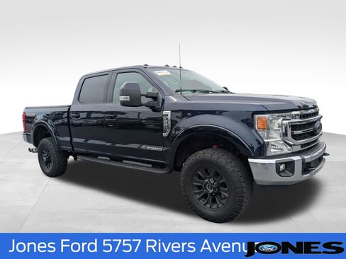Certified 2022 Ford F250 Lariat w/ Tremor Off-Road Package image 3