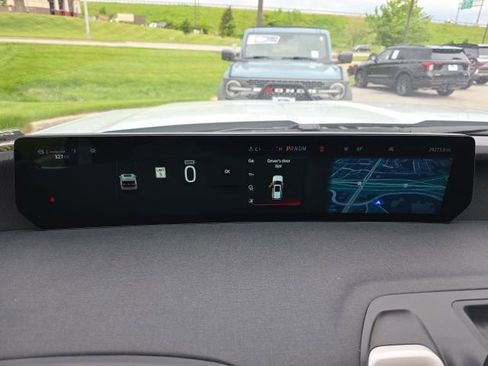 Used 2025 Ford Expedition Max Active AWD/4WD image 24