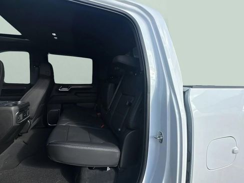 Used 2024 GMC Sierra 3500 Denali w/ Denali Reserve Package image 22