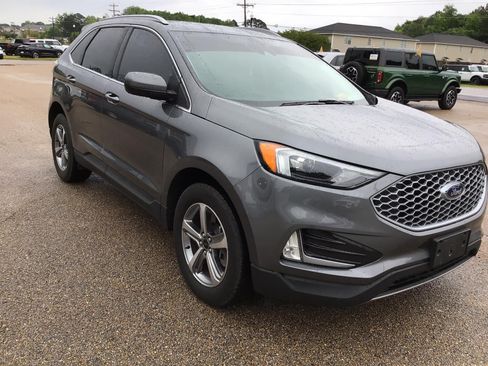 Certified 2023 Ford Edge SEL w/ Convenience Package AWD/4WD image 7