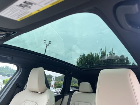 Used 2025 BMW X3 xDrive30i w/ Premium Package image 30