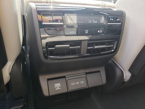 Certified 2026 Acura MDX SH-AWD w/ Technology Package image 11