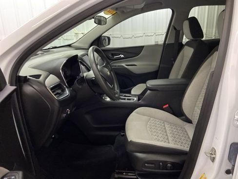 Used 2023 Chevrolet Equinox LT FWD image 29
