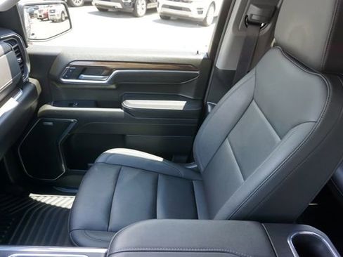 Used 2024 Chevrolet Silverado 1500 RST w/ Convenience Package II RWD image 32