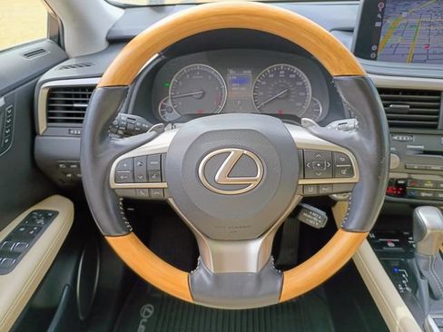 Used 2022 Lexus RX 350L FWD w/ Premium Package image 36