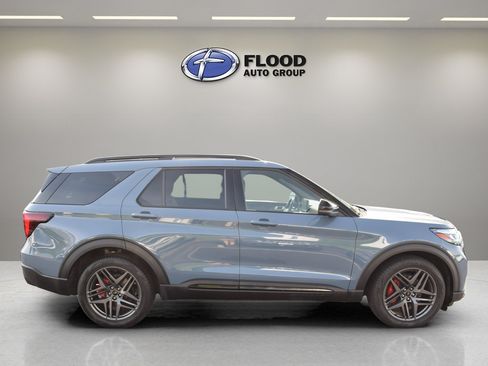 Certified 2025 Ford Explorer ST w/ Sun And Sound Package AWD/4WD image 3