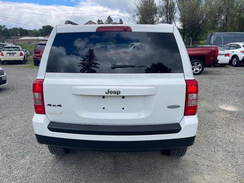 Used 2013 Jeep Patriot Latitude AWD/4WD image 6