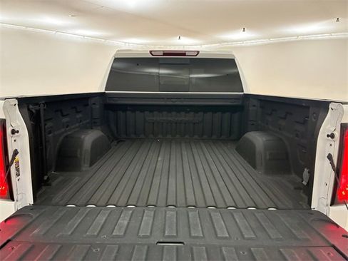Used 2022 GMC Sierra 1500 Denali w/ Denali Premium Package image 17