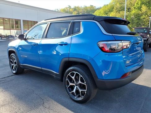 Used 2025 Jeep Compass Limited AWD/4WD image 7