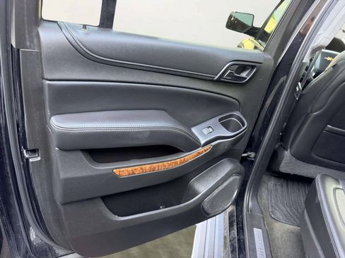 Used 2016 Chevrolet Suburban LTZ AWD/4WD image 23