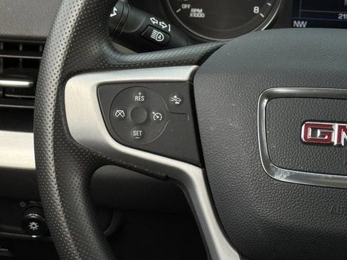 Used 2023 GMC Terrain SLE w/ Driver Convenience Package image 14