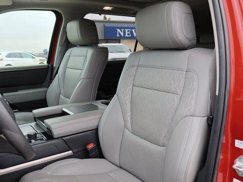 Used 2023 Toyota Sequoia Limited image 15