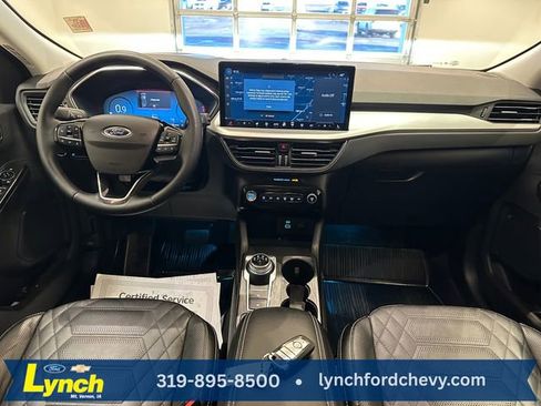 Used 2023 Ford Escape Platinum w/ Premium Technology Package image 10